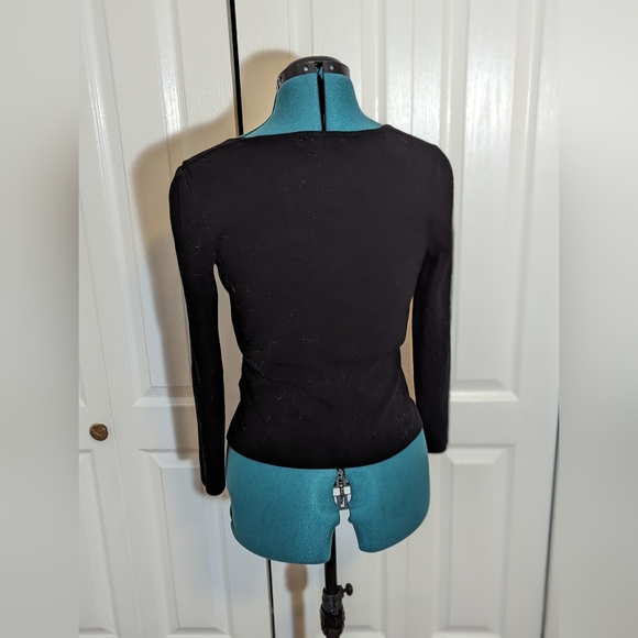 H&M Black Knit Sweet Heart Top - Picture 2 of 3